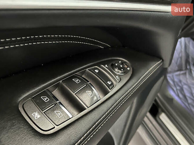 Черный Инфинити QX60, объемом двигателя 3.5 л и пробегом 163 тыс. км за 27000 $, фото 15 на Automoto.ua