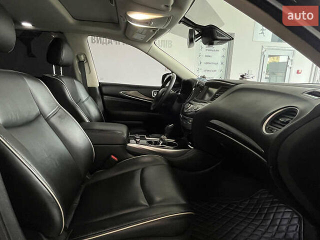 Черный Инфинити QX60, объемом двигателя 3.5 л и пробегом 163 тыс. км за 27000 $, фото 7 на Automoto.ua