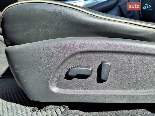 Чорний Інфініті QX60, об'ємом двигуна 3.5 л та пробігом 157 тис. км за 18799 $, фото 12 на Automoto.ua
