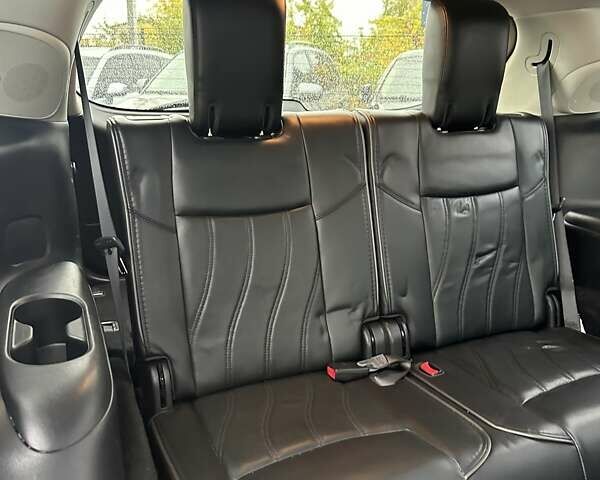 Чорний Інфініті QX60, об'ємом двигуна 3.5 л та пробігом 136 тис. км за 17999 $, фото 19 на Automoto.ua