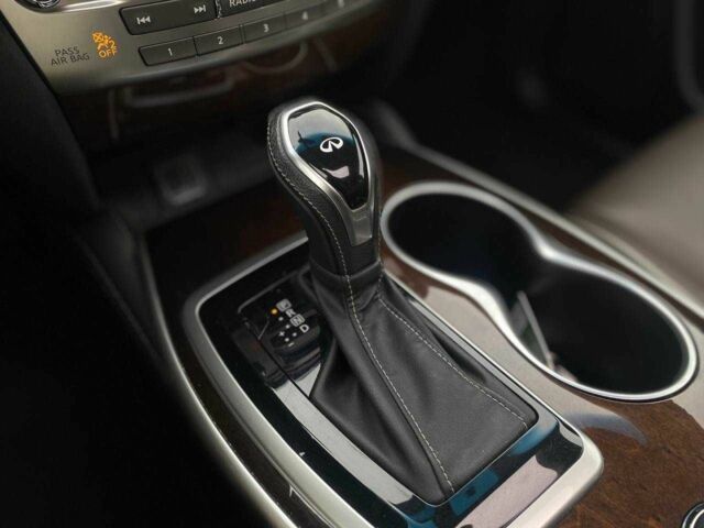 Черный Инфинити QX60, объемом двигателя 2.5 л и пробегом 99 тыс. км за 27990 $, фото 18 на Automoto.ua