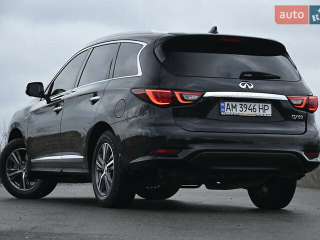 Чорний Інфініті QX60, об'ємом двигуна 3.5 л та пробігом 77 тис. км за 21999 $, фото 10 на Automoto.ua