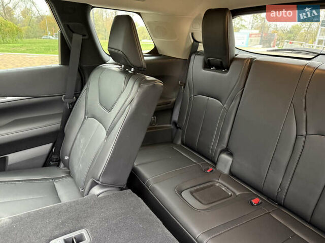 Чорний Інфініті QX60, об'ємом двигуна 3.5 л та пробігом 21 тис. км за 37500 $, фото 22 на Automoto.ua