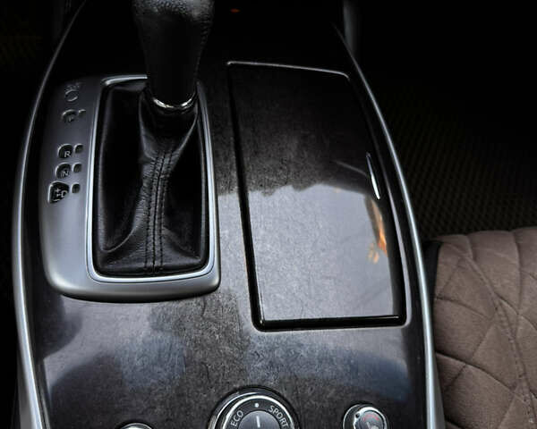 Красный Инфинити QX60, объемом двигателя 3.5 л и пробегом 182 тыс. км за 13200 $, фото 9 на Automoto.ua