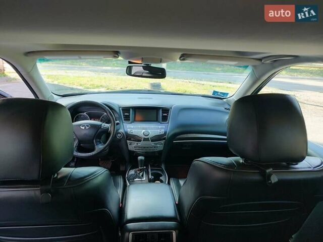 Красный Инфинити QX60, объемом двигателя 3.5 л и пробегом 170 тыс. км за 17000 $, фото 4 на Automoto.ua