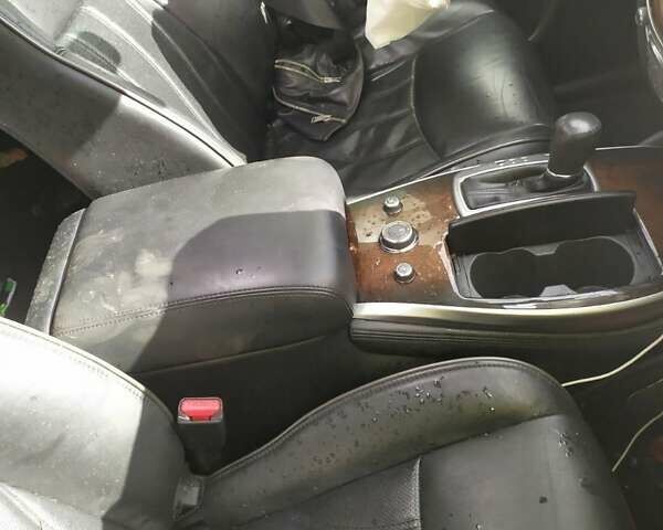 Инфинити QX60, объемом двигателя 2.49 л и пробегом 120 тыс. км за 5900 $, фото 5 на Automoto.ua
