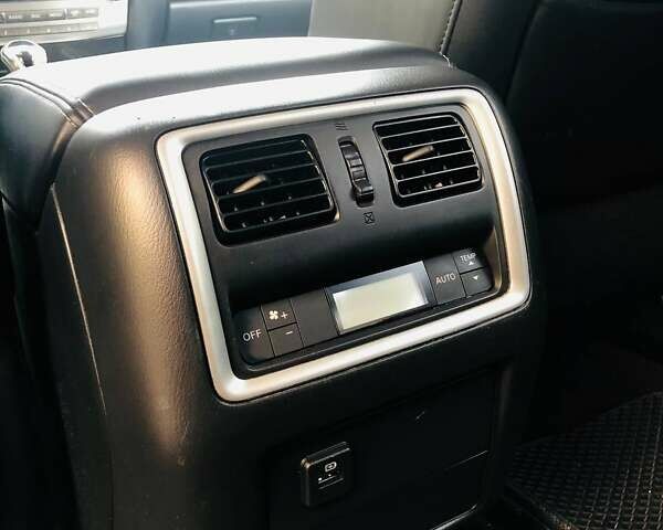 Инфинити QX60, объемом двигателя 3.5 л и пробегом 100 тыс. км за 19000 $, фото 18 на Automoto.ua