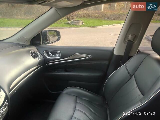 Инфинити QX60, объемом двигателя 3.5 л и пробегом 40 тыс. км за 26950 $, фото 2 на Automoto.ua