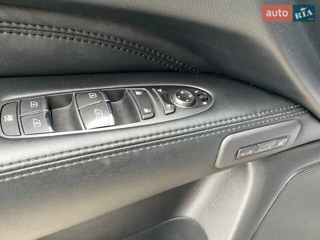 Серый Инфинити QX60, объемом двигателя 3.5 л и пробегом 151 тыс. км за 12500 $, фото 11 на Automoto.ua