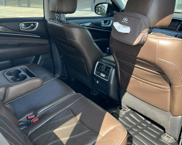 Серый Инфинити QX60, объемом двигателя 3.5 л и пробегом 244 тыс. км за 15000 $, фото 8 на Automoto.ua