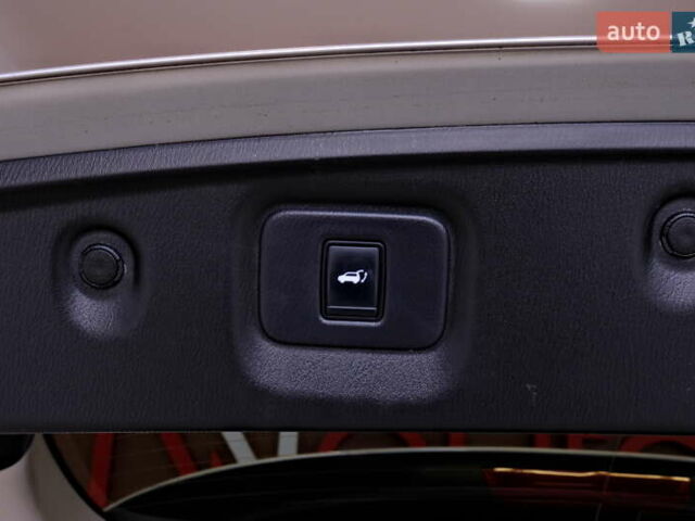 Серый Инфинити QX60, объемом двигателя 3.5 л и пробегом 173 тыс. км за 12900 $, фото 60 на Automoto.ua