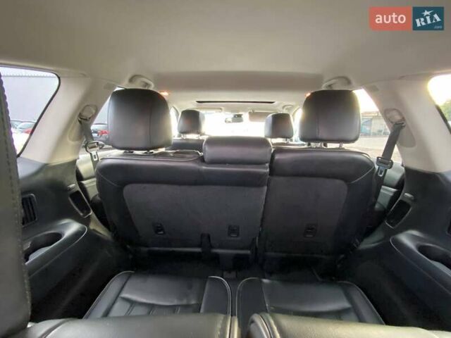 Серый Инфинити QX60, объемом двигателя 3.5 л и пробегом 151 тыс. км за 12500 $, фото 17 на Automoto.ua