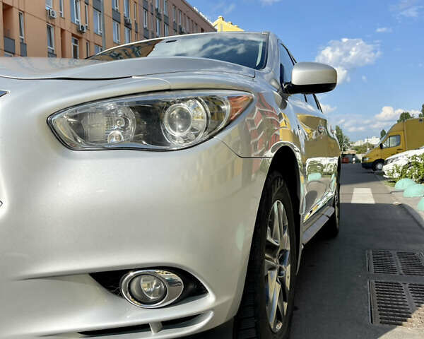 Сірий Інфініті QX60, об'ємом двигуна 3.5 л та пробігом 192 тис. км за 15950 $, фото 11 на Automoto.ua