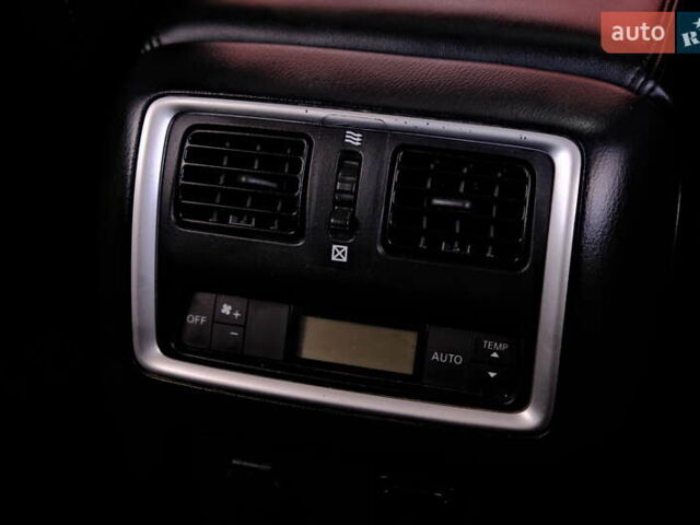 Серый Инфинити QX60, объемом двигателя 3.5 л и пробегом 173 тыс. км за 12900 $, фото 50 на Automoto.ua