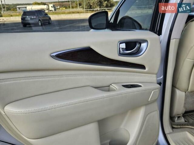 Серый Инфинити QX60, объемом двигателя 3.5 л и пробегом 186 тыс. км за 14300 $, фото 25 на Automoto.ua