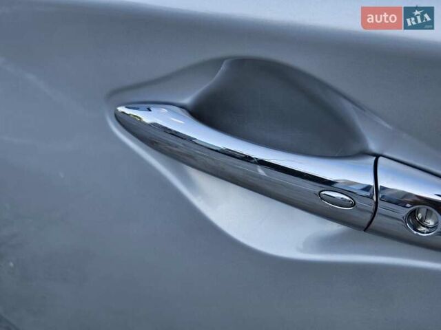 Серый Инфинити QX60, объемом двигателя 3.5 л и пробегом 186 тыс. км за 14300 $, фото 18 на Automoto.ua