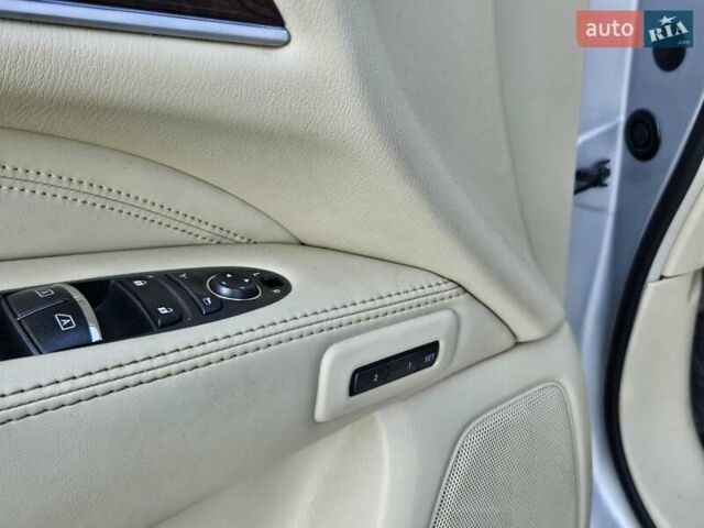 Серый Инфинити QX60, объемом двигателя 3.5 л и пробегом 186 тыс. км за 14300 $, фото 24 на Automoto.ua