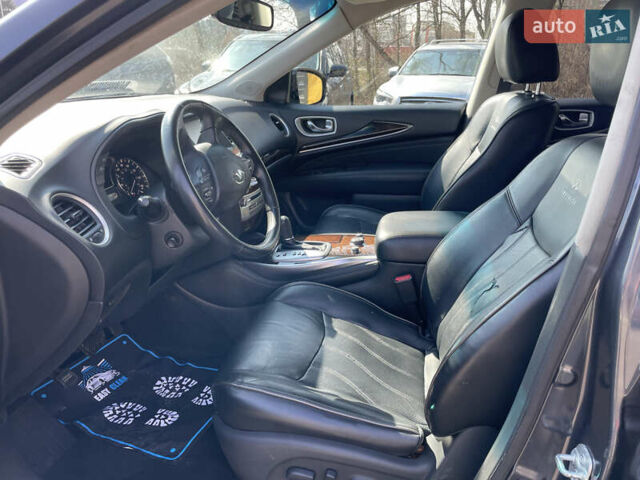 Сірий Інфініті QX60, об'ємом двигуна 0 л та пробігом 178 тис. км за 12800 $, фото 4 на Automoto.ua