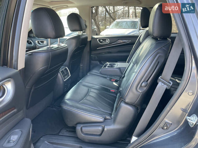 Сірий Інфініті QX60, об'ємом двигуна 0 л та пробігом 178 тис. км за 12800 $, фото 5 на Automoto.ua