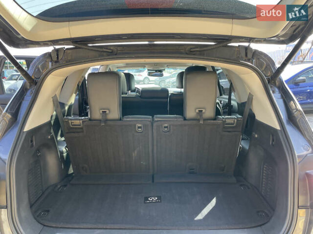 Сірий Інфініті QX60, об'ємом двигуна 0 л та пробігом 178 тис. км за 12800 $, фото 6 на Automoto.ua