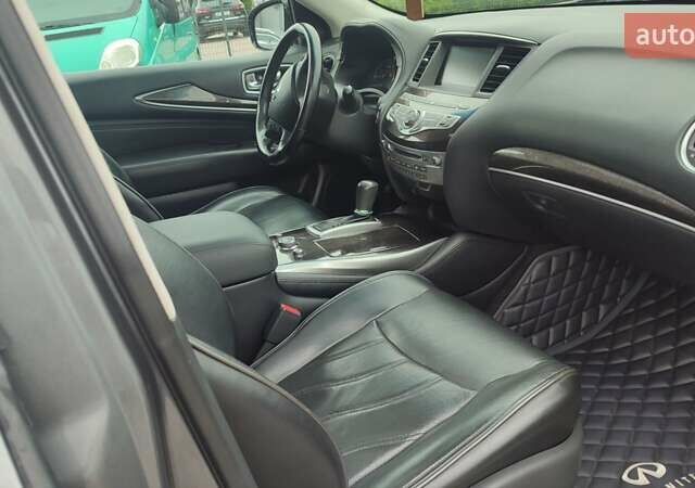 Серый Инфинити QX60, объемом двигателя 3.5 л и пробегом 216 тыс. км за 14800 $, фото 4 на Automoto.ua