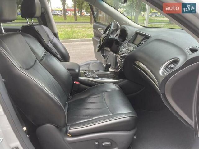 Серый Инфинити QX60, объемом двигателя 3.5 л и пробегом 200 тыс. км за 14500 $, фото 10 на Automoto.ua