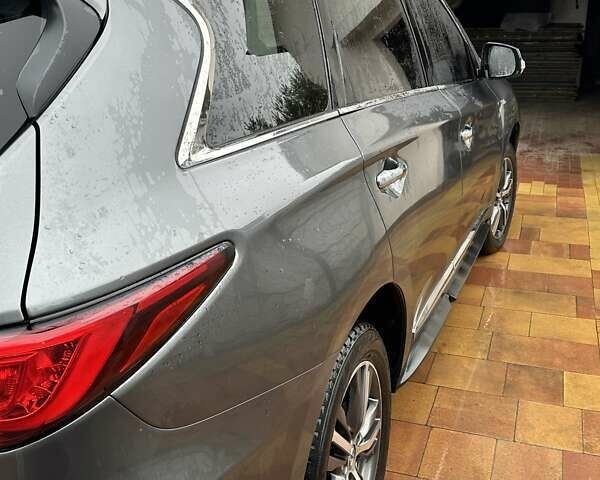 Серый Инфинити QX60, объемом двигателя 3.5 л и пробегом 168 тыс. км за 17300 $, фото 4 на Automoto.ua
