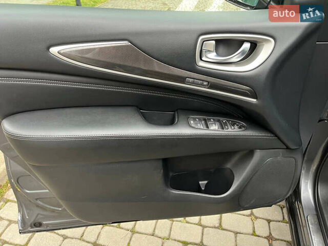 Серый Инфинити QX60, объемом двигателя 3.5 л и пробегом 184 тыс. км за 16500 $, фото 9 на Automoto.ua