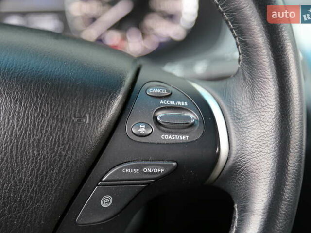 Серый Инфинити QX60, объемом двигателя 3.5 л и пробегом 155 тыс. км за 18500 $, фото 24 на Automoto.ua