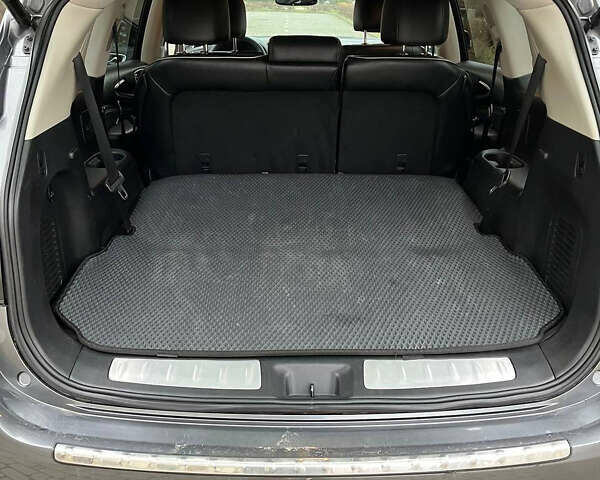 Серый Инфинити QX60, объемом двигателя 3.5 л и пробегом 184 тыс. км за 16500 $, фото 13 на Automoto.ua