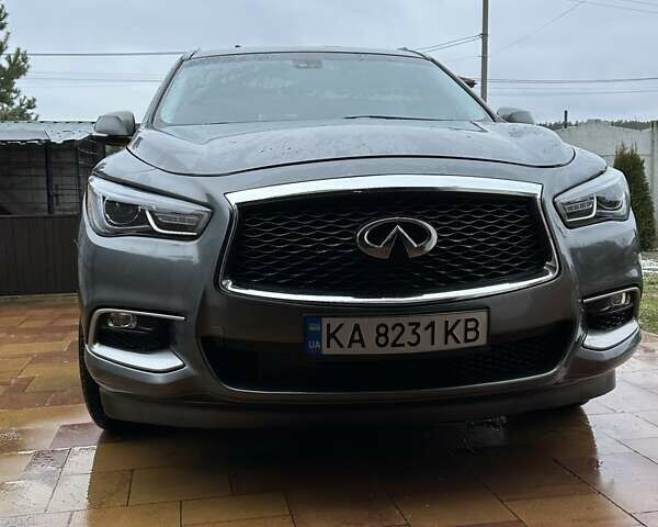Серый Инфинити QX60, объемом двигателя 3.5 л и пробегом 168 тыс. км за 17300 $, фото 1 на Automoto.ua