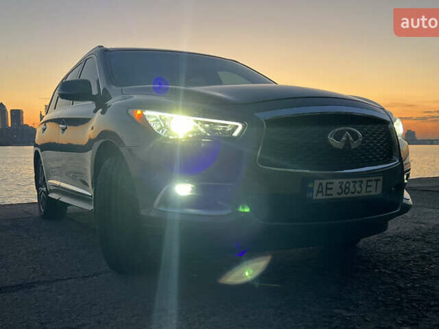 Серый Инфинити QX60, объемом двигателя 3.5 л и пробегом 161 тыс. км за 23000 $, фото 6 на Automoto.ua