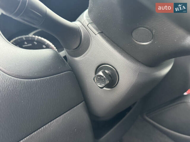 Серый Инфинити QX60, объемом двигателя 3.5 л и пробегом 190 тыс. км за 17900 $, фото 11 на Automoto.ua