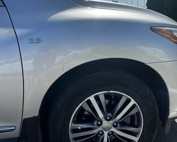 Сірий Інфініті QX60, об'ємом двигуна 3.5 л та пробігом 162 тис. км за 18500 $, фото 16 на Automoto.ua