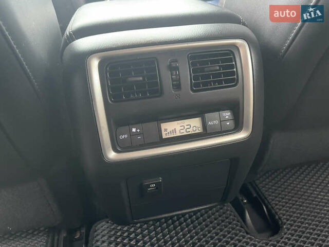 Серый Инфинити QX60, объемом двигателя 3.5 л и пробегом 123 тыс. км за 22500 $, фото 21 на Automoto.ua