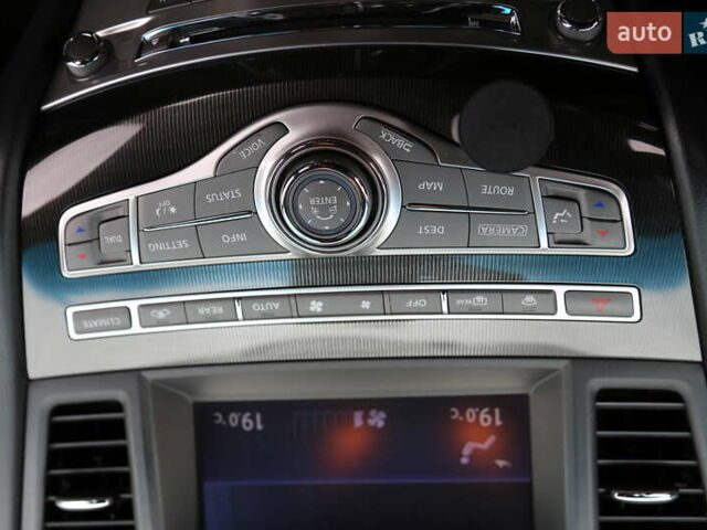 Серый Инфинити QX60, объемом двигателя 3.5 л и пробегом 155 тыс. км за 18500 $, фото 18 на Automoto.ua