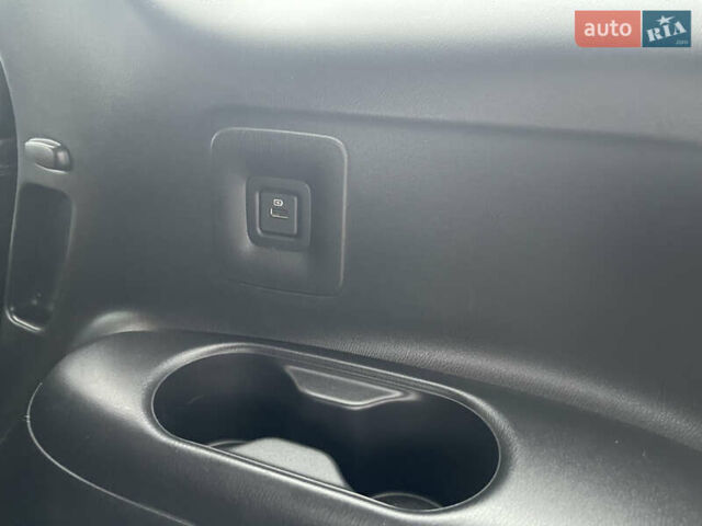 Серый Инфинити QX60, объемом двигателя 3.5 л и пробегом 123 тыс. км за 22500 $, фото 17 на Automoto.ua