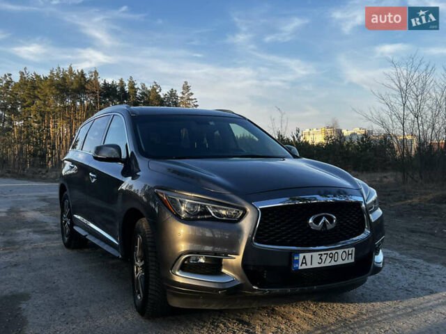 Серый Инфинити QX60, объемом двигателя 3.5 л и пробегом 122 тыс. км за 18900 $, фото 2 на Automoto.ua