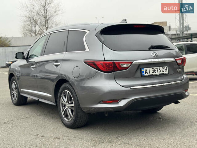 Серый Инфинити QX60, объемом двигателя 3.5 л и пробегом 190 тыс. км за 17900 $, фото 4 на Automoto.ua
