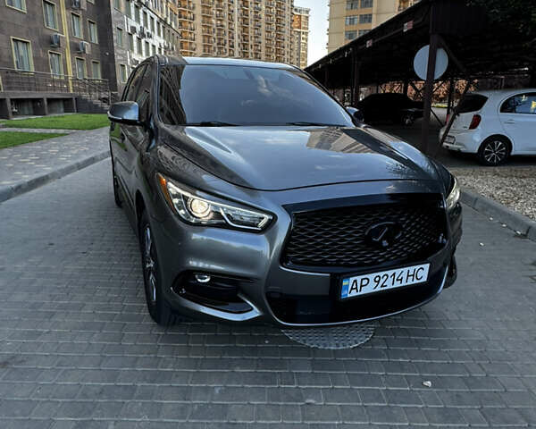 Серый Инфинити QX60, объемом двигателя 3.5 л и пробегом 166 тыс. км за 19500 $, фото 4 на Automoto.ua