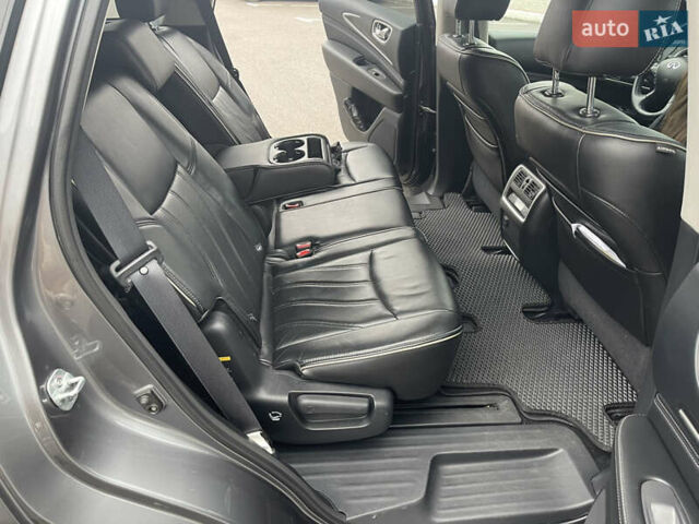 Серый Инфинити QX60, объемом двигателя 3.5 л и пробегом 123 тыс. км за 22500 $, фото 19 на Automoto.ua