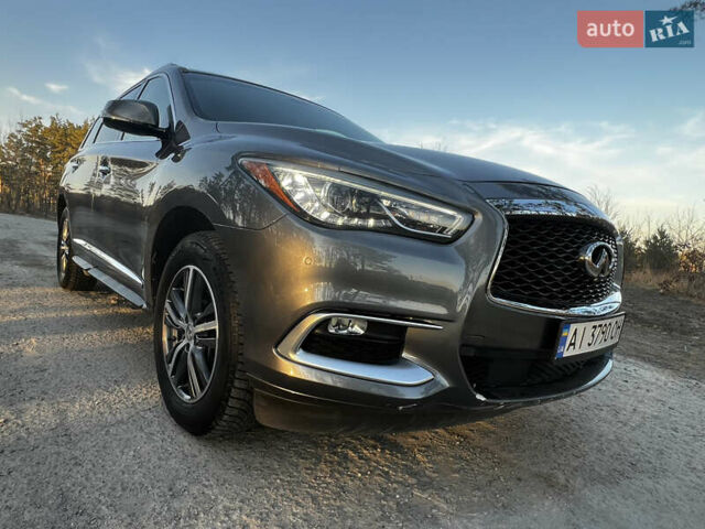 Серый Инфинити QX60, объемом двигателя 3.5 л и пробегом 122 тыс. км за 18900 $, фото 4 на Automoto.ua
