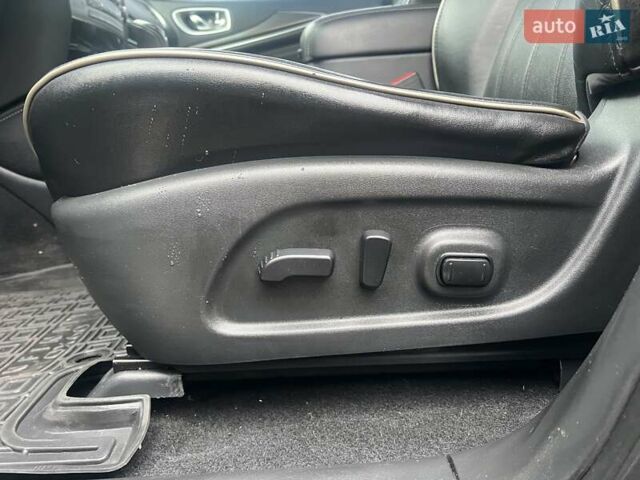 Серый Инфинити QX60, объемом двигателя 3.5 л и пробегом 143 тыс. км за 17500 $, фото 13 на Automoto.ua