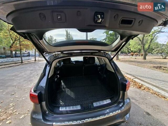 Серый Инфинити QX60, объемом двигателя 3.5 л и пробегом 100 тыс. км за 18700 $, фото 13 на Automoto.ua