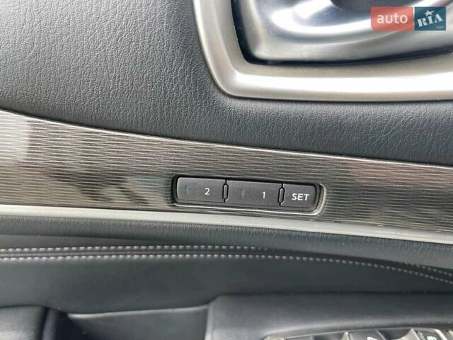 Серый Инфинити QX60, объемом двигателя 3.5 л и пробегом 141 тыс. км за 16900 $, фото 26 на Automoto.ua