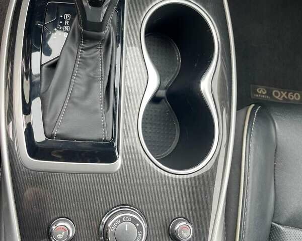 Серый Инфинити QX60, объемом двигателя 3.5 л и пробегом 141 тыс. км за 16900 $, фото 20 на Automoto.ua