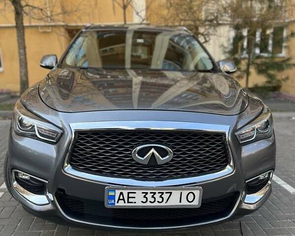 Серый Инфинити QX60, объемом двигателя 3.5 л и пробегом 123 тыс. км за 18700 $, фото 1 на Automoto.ua
