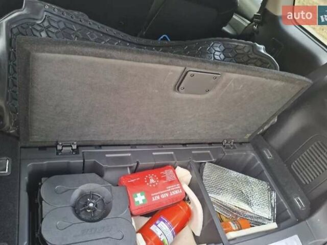 Серый Инфинити QX60, объемом двигателя 3.5 л и пробегом 102 тыс. км за 19600 $, фото 17 на Automoto.ua