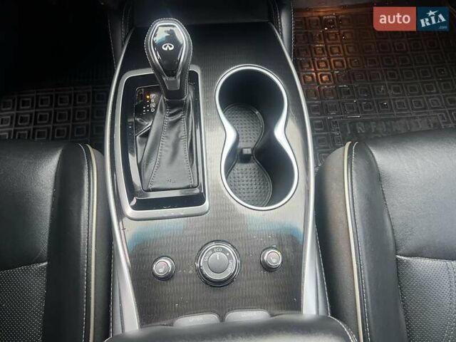 Серый Инфинити QX60, объемом двигателя 3.5 л и пробегом 143 тыс. км за 17500 $, фото 26 на Automoto.ua