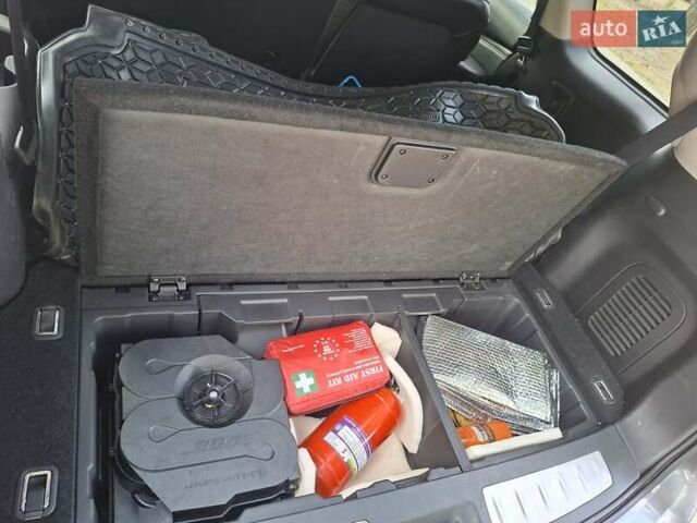 Серый Инфинити QX60, объемом двигателя 3.5 л и пробегом 100 тыс. км за 18700 $, фото 19 на Automoto.ua